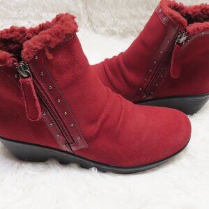 Skecher's - Burgundy - 8.5